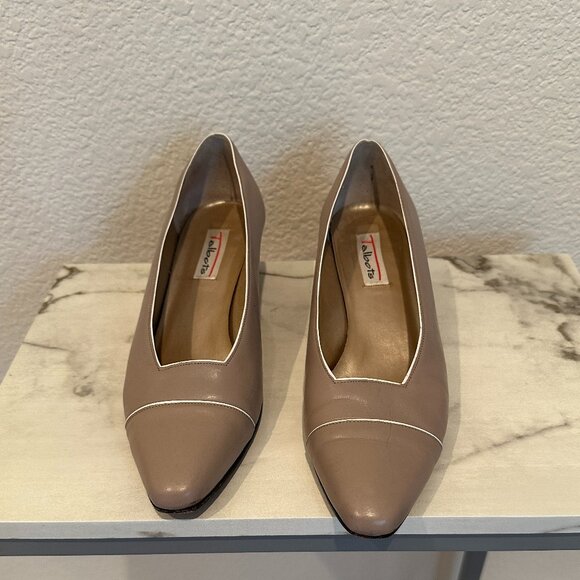 Talbots Taupe with White Trim Pumps - Picture 5 of 6